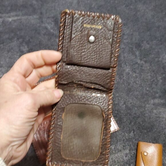 Gaitan tooled leather check Wallet, stitched, Bifold leather, vintag Key Case - Picture 7 of 8
